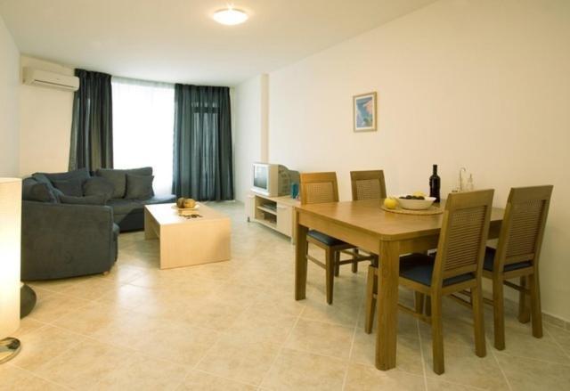 Sunset Complex Hotel Kosarica Szoba fotó